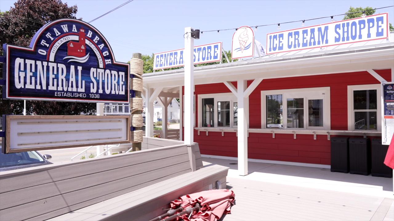 Ottawa Beach General Store