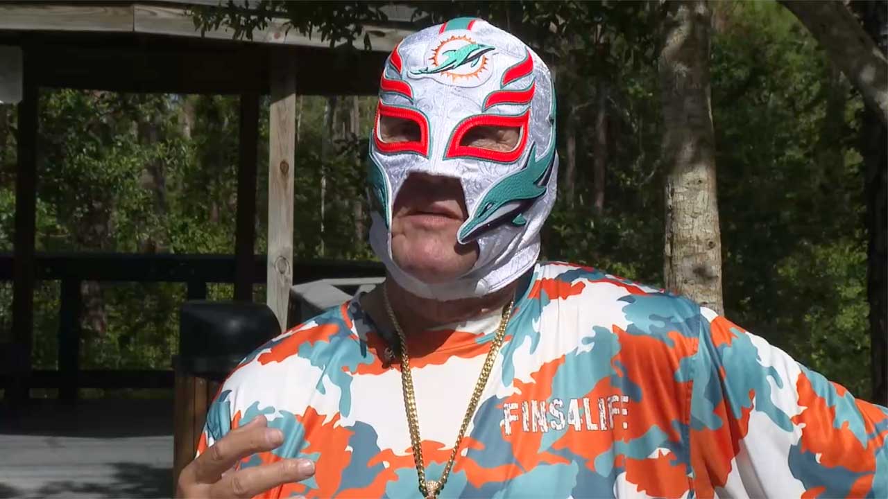 After years of battling his addiction, Miami Dolphins superfan Bob Sampson decided to turn his life around and create an alter ego, FinSassin.