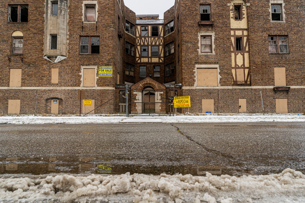 Detroit Abandoned Apartment Buildings 