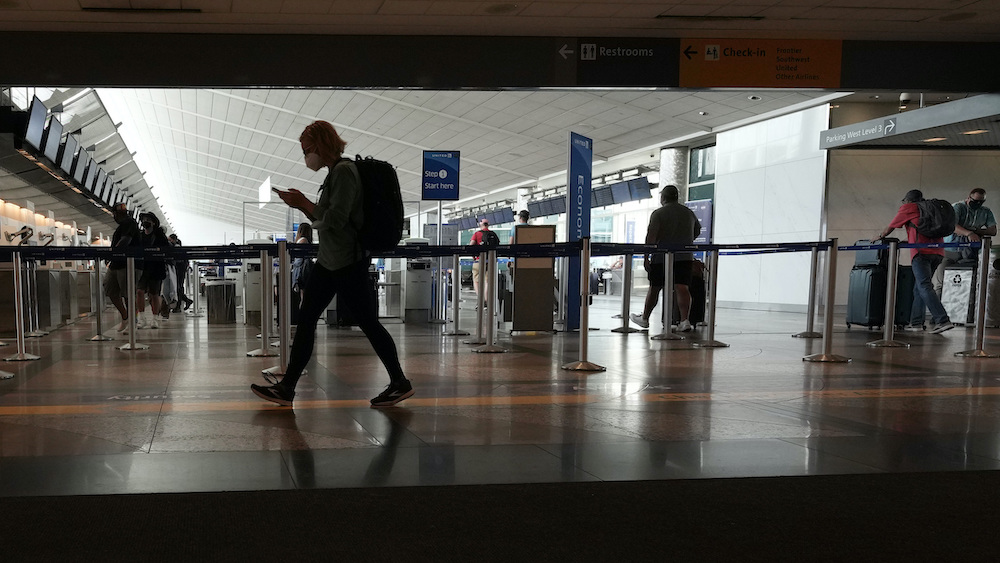 Virus Outbreak Colorado Airport travel