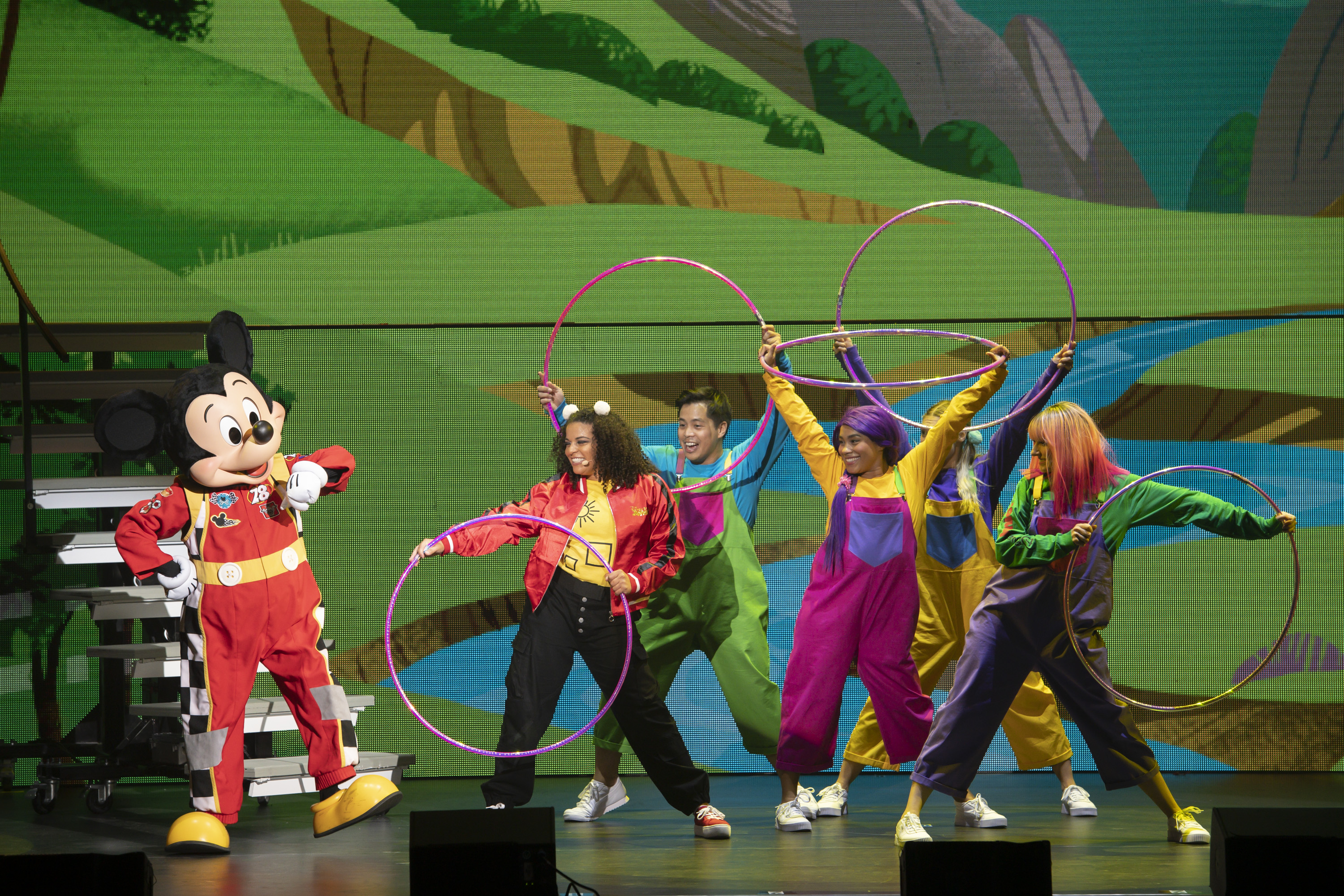 MICKEY MOUSE, DJ