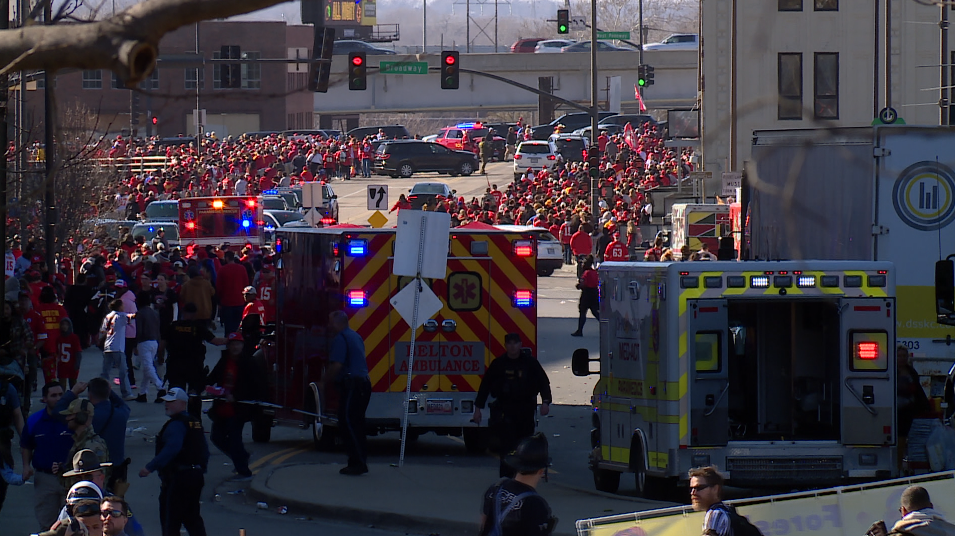 Fans flee Union Station.png
