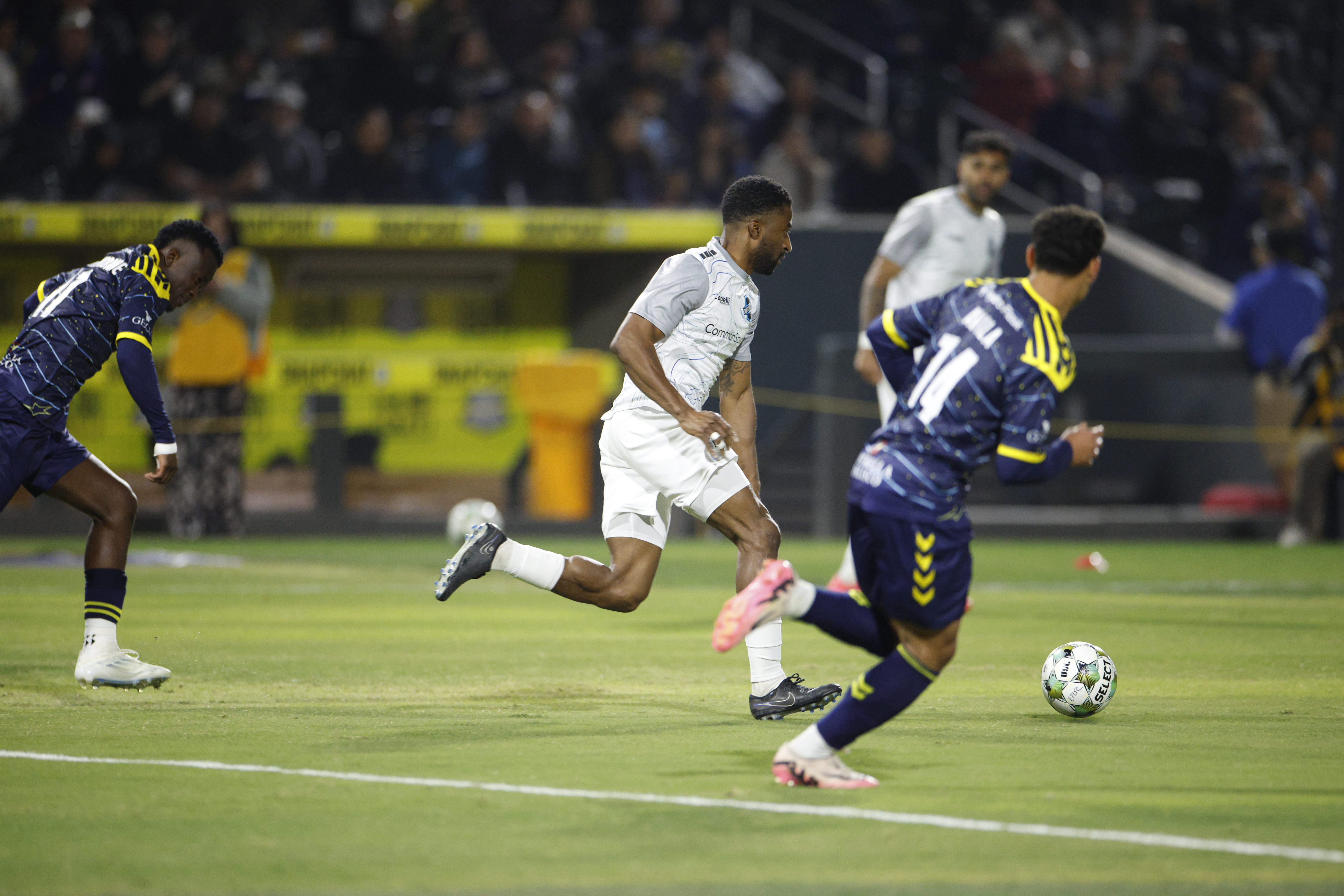 36224161_030825_ELPvsCOS_IPA 28.JPG