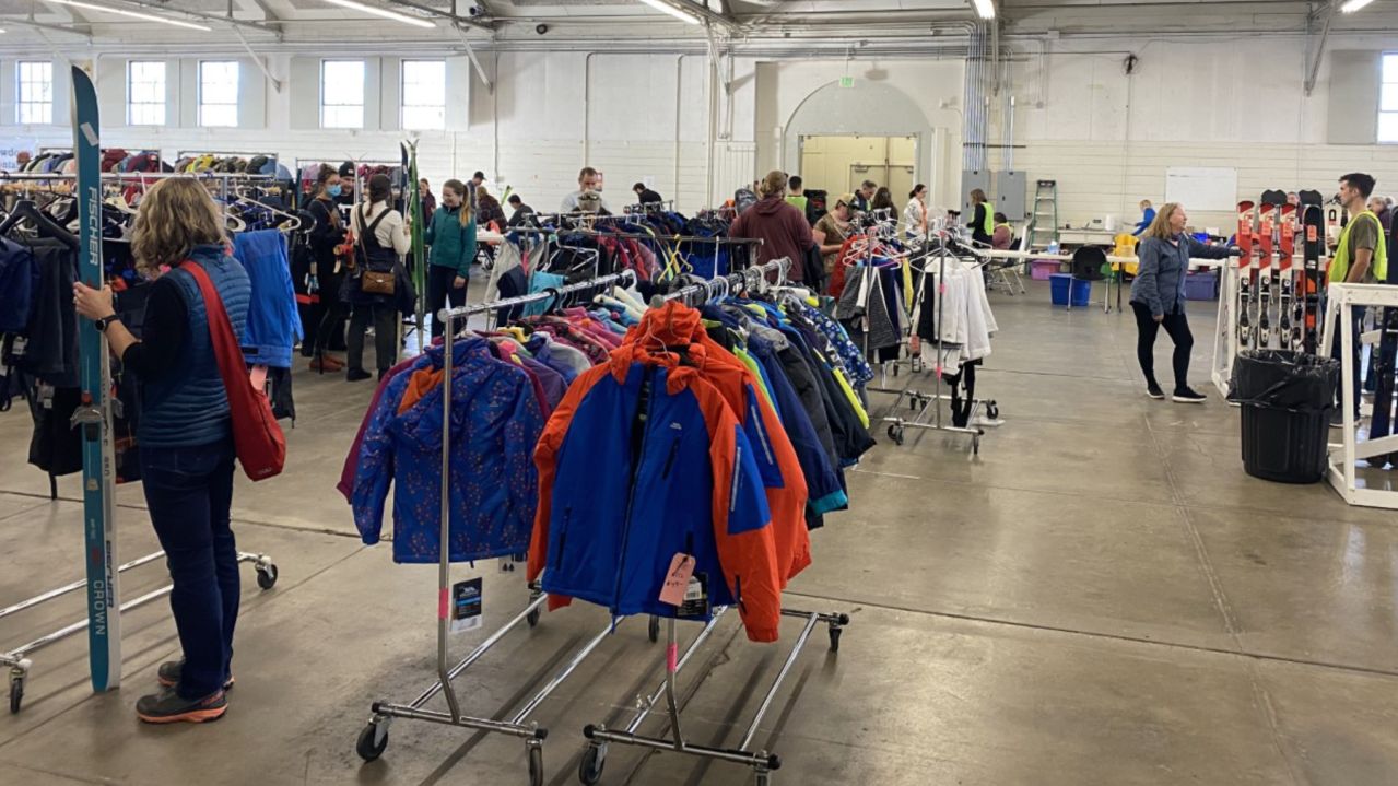 Snow-lovers pack the annual Great Falls Ski Swap