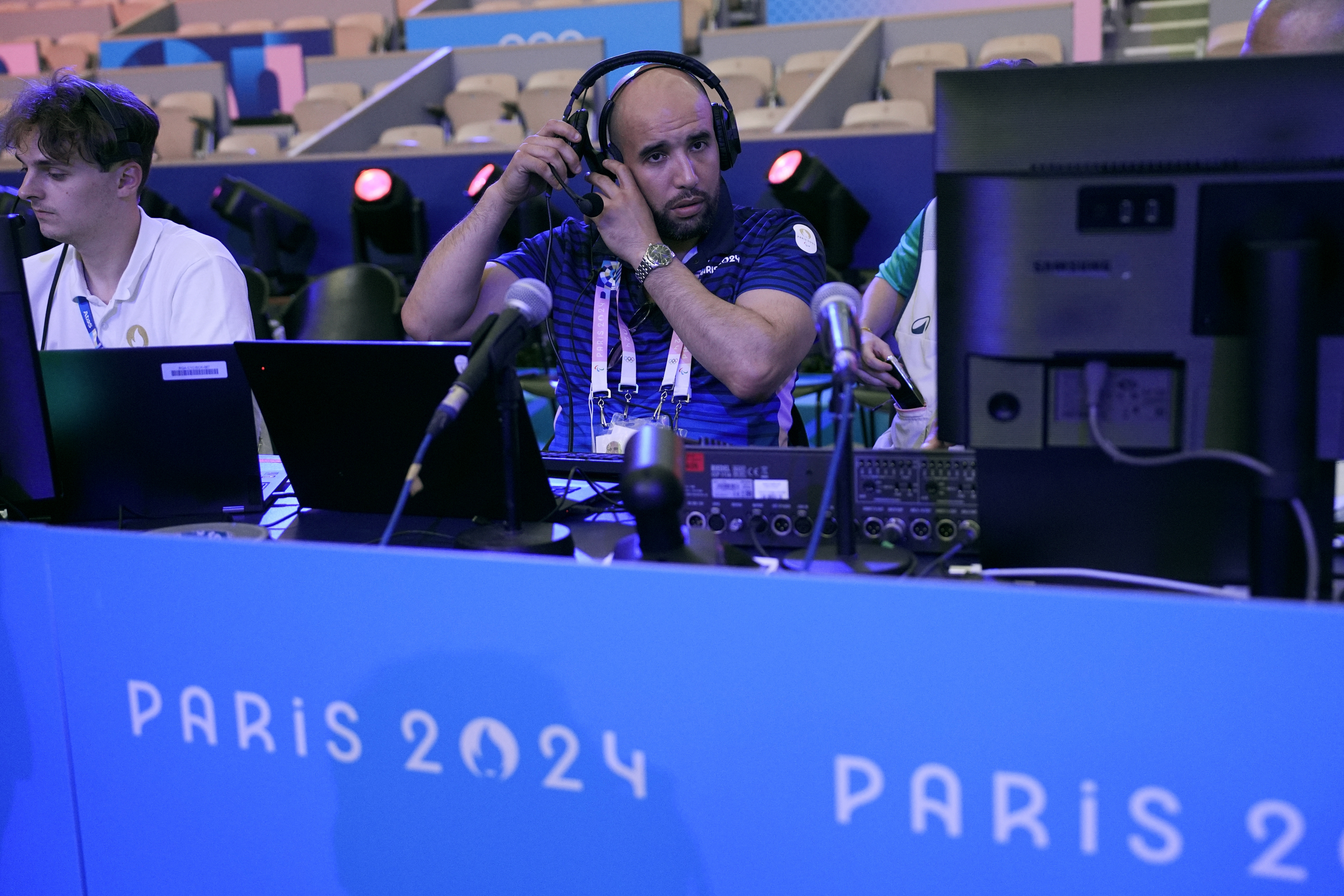 Paris Olympics Blind Boxing Announcer