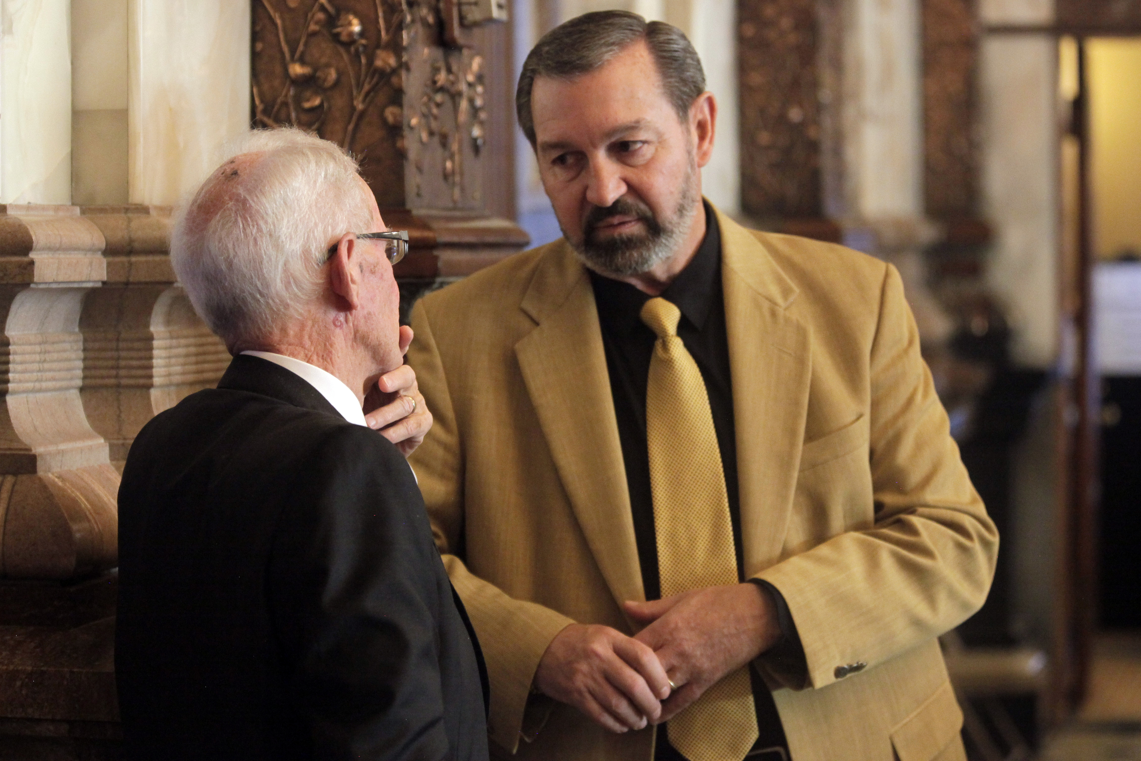 Virus Outbreak-Kansas-Vaccine Mandate