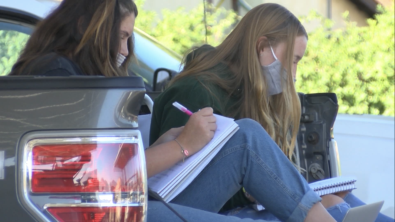 paso students parking lot.PNG