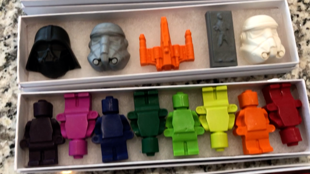 JL Fun Colorz crayons