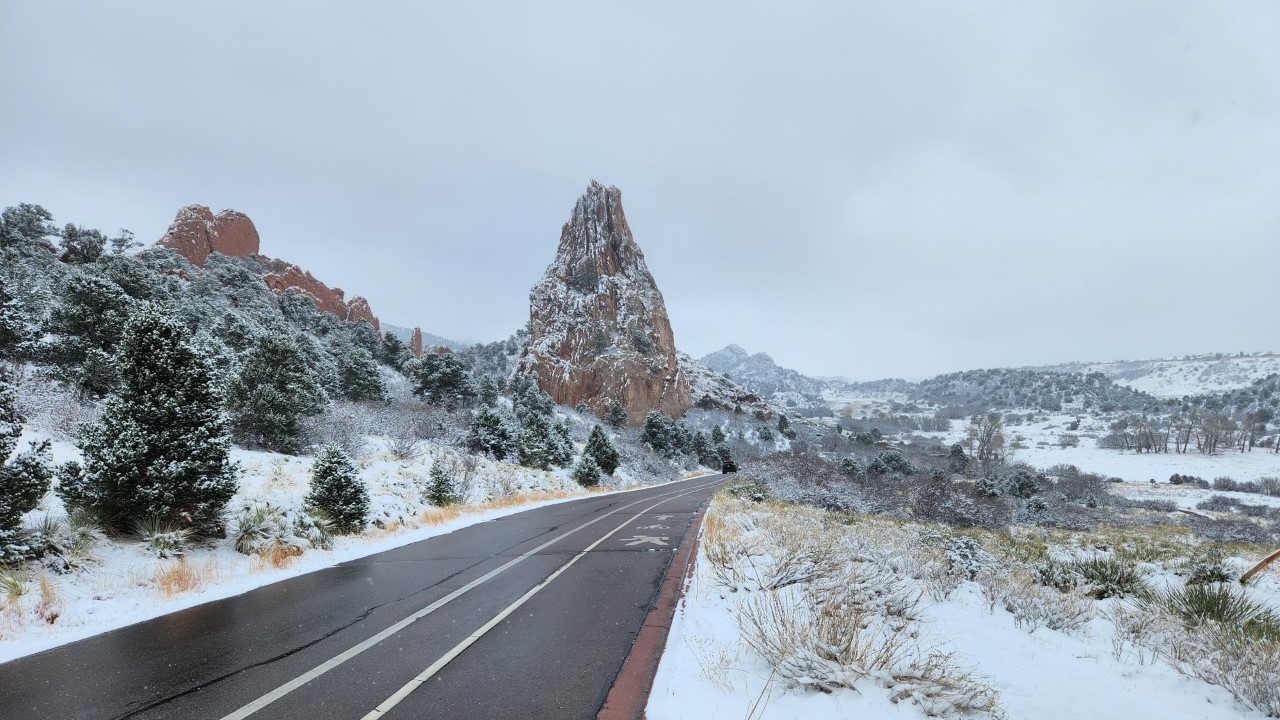 Garden of the Gods April snowfall