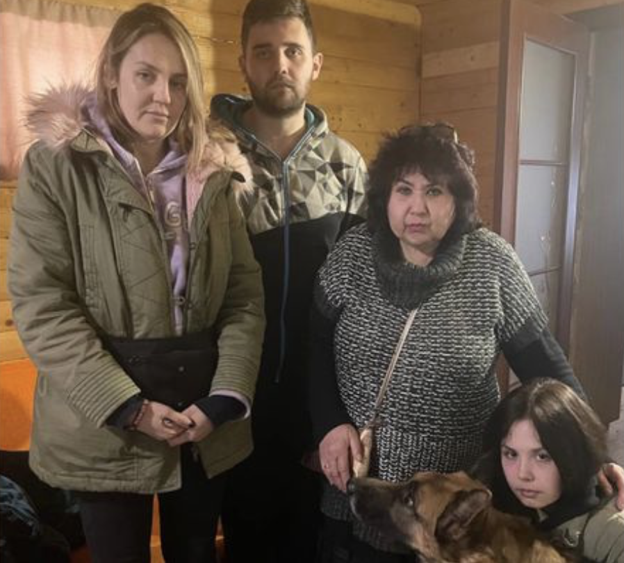 Rancho Penasquitos man's family hides as their apartment is shelled in Ukraine 