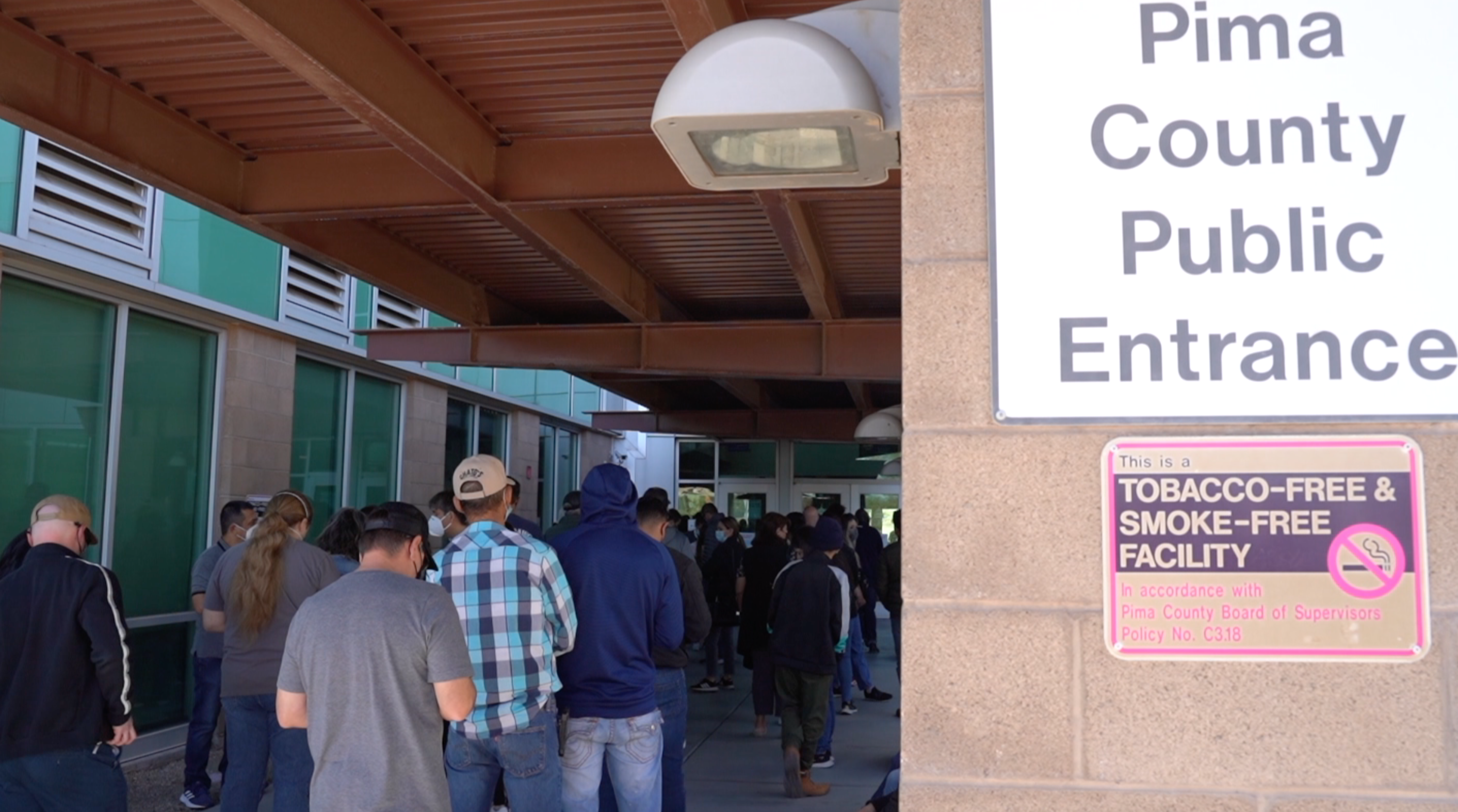Abrams Health Center vaccine clinic lines