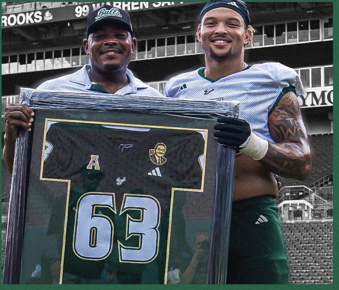 Selmon Award.png