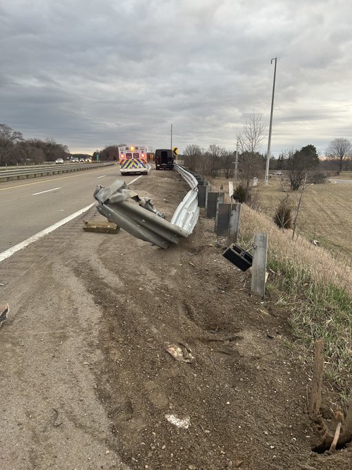 BUS CRASH 03292025.jpg