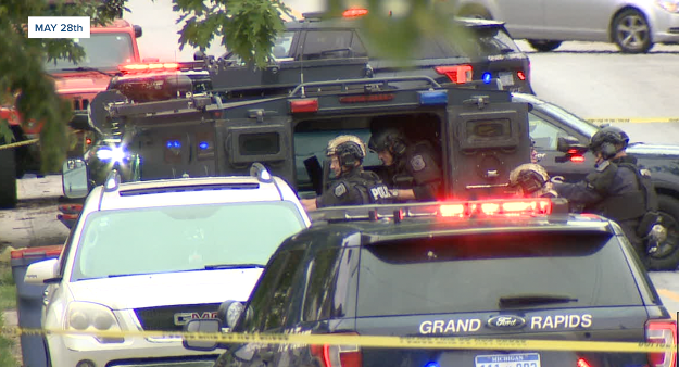 Swat Standoff on Fuller