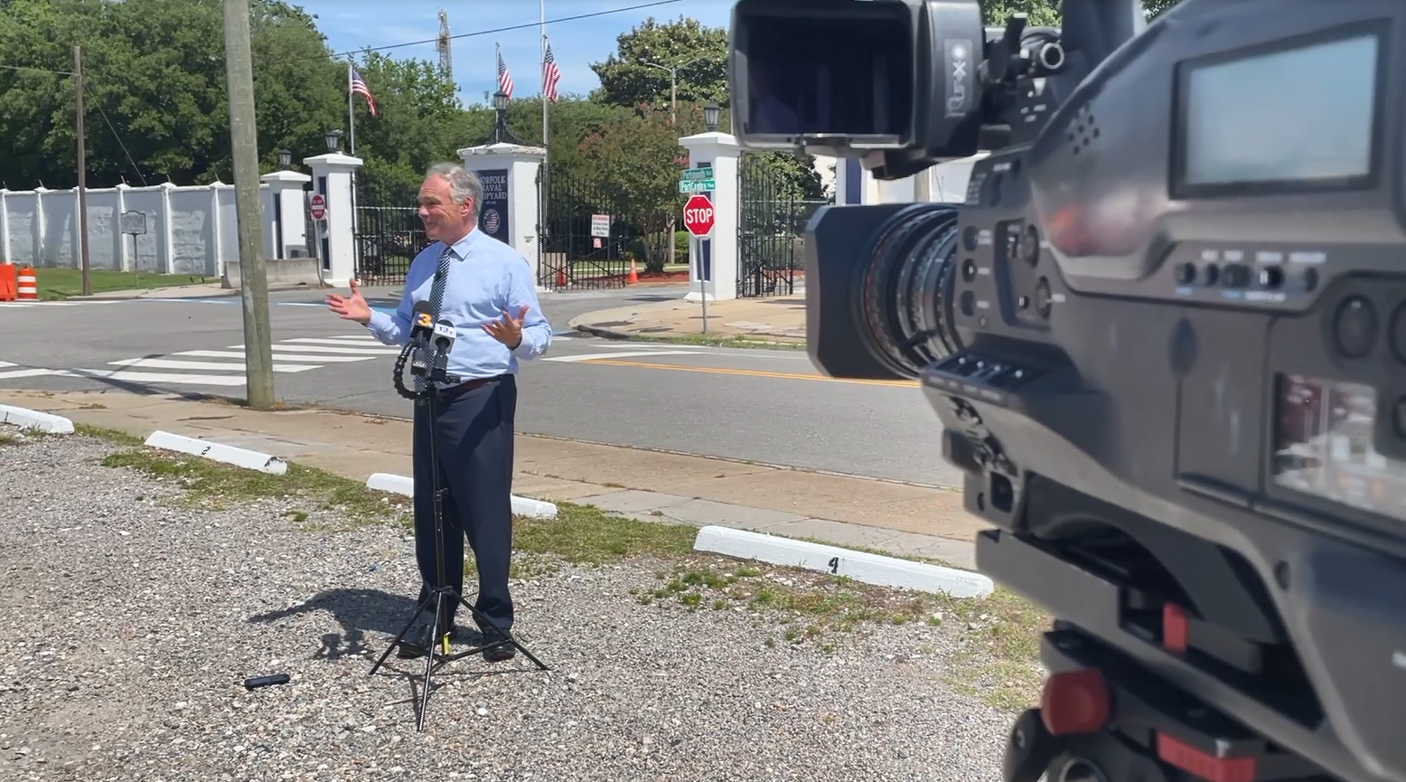 Sen. Tim Kaine visits Norfolk Naval Shipyard (June 28) 2.PNG