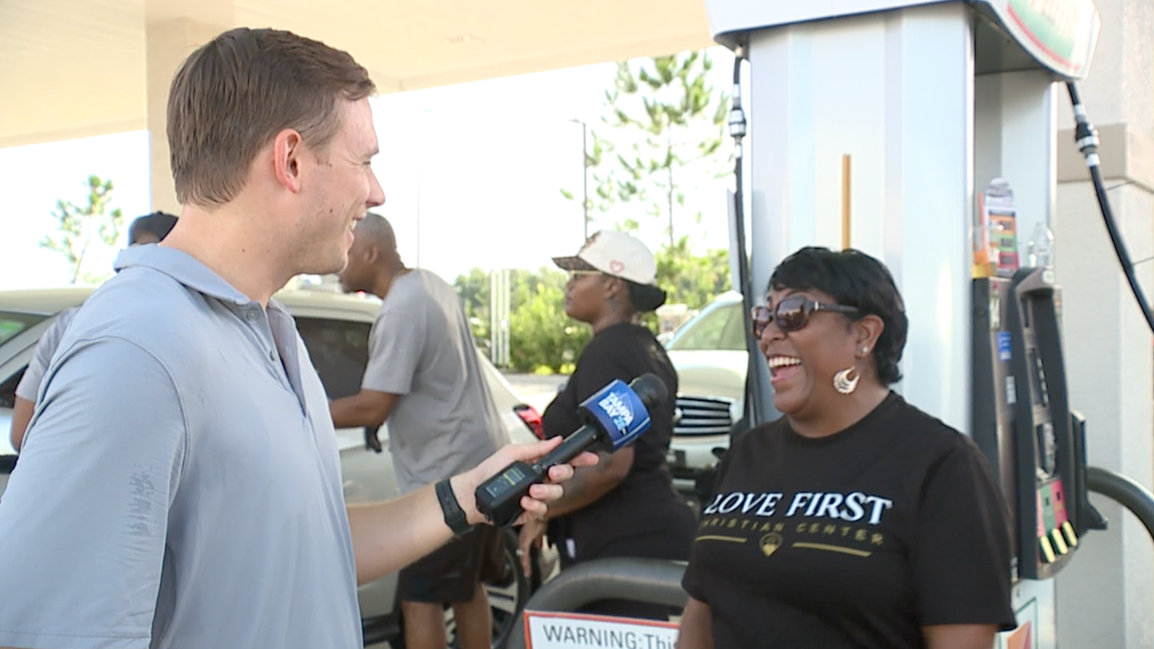 Local church gives away $20,000 in free gas to 1,000 cars