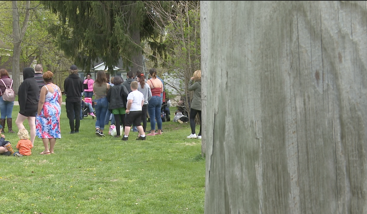 Dozens gather in Marshall to show support for home explosion victims 