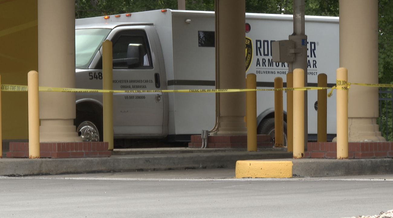 060126 JF ROBBERY 