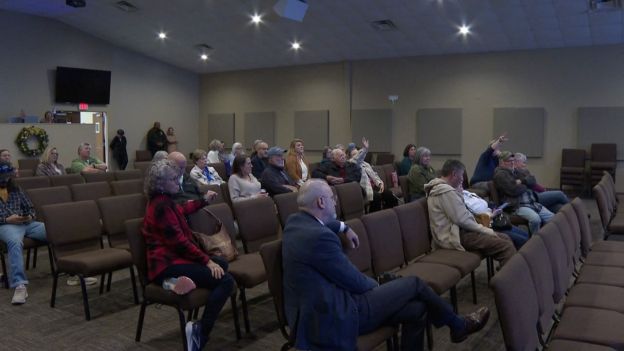 Neighbors speak at the Wakulla County Recycling Summit on 12/09/25