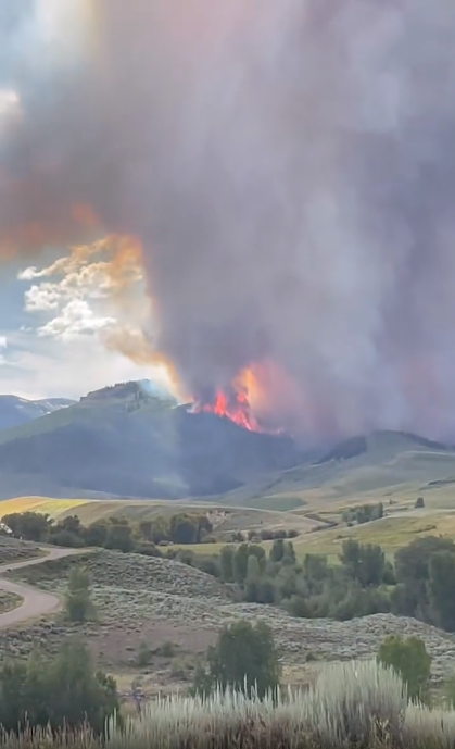low line wildfire gunnison county 7-26-23