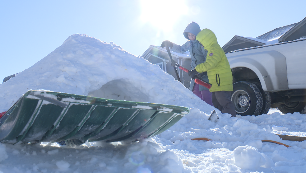 Grain Valley and Raytown give students traditional snow days while other districts use virtual learning