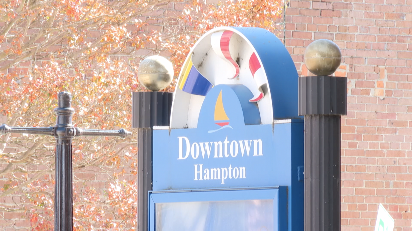 Hampton sign