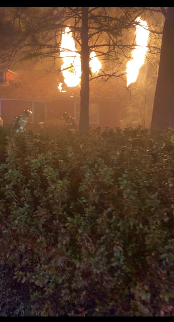 Lake avenue fire.jpg