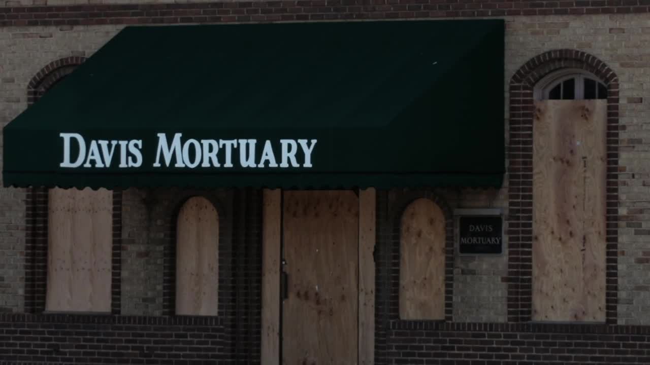 Davis Mortuary