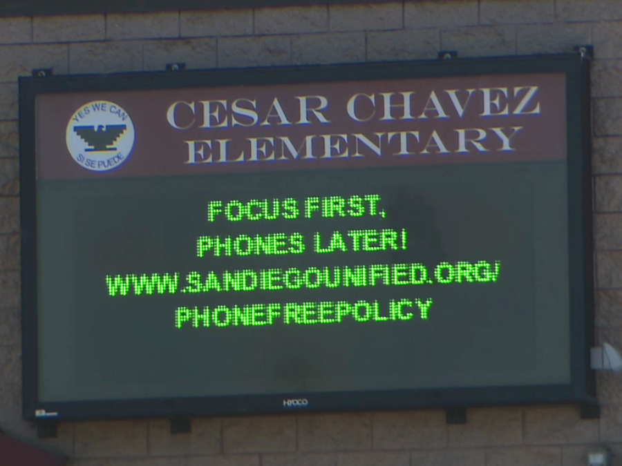 cesar_chavez_elementary_sign.png