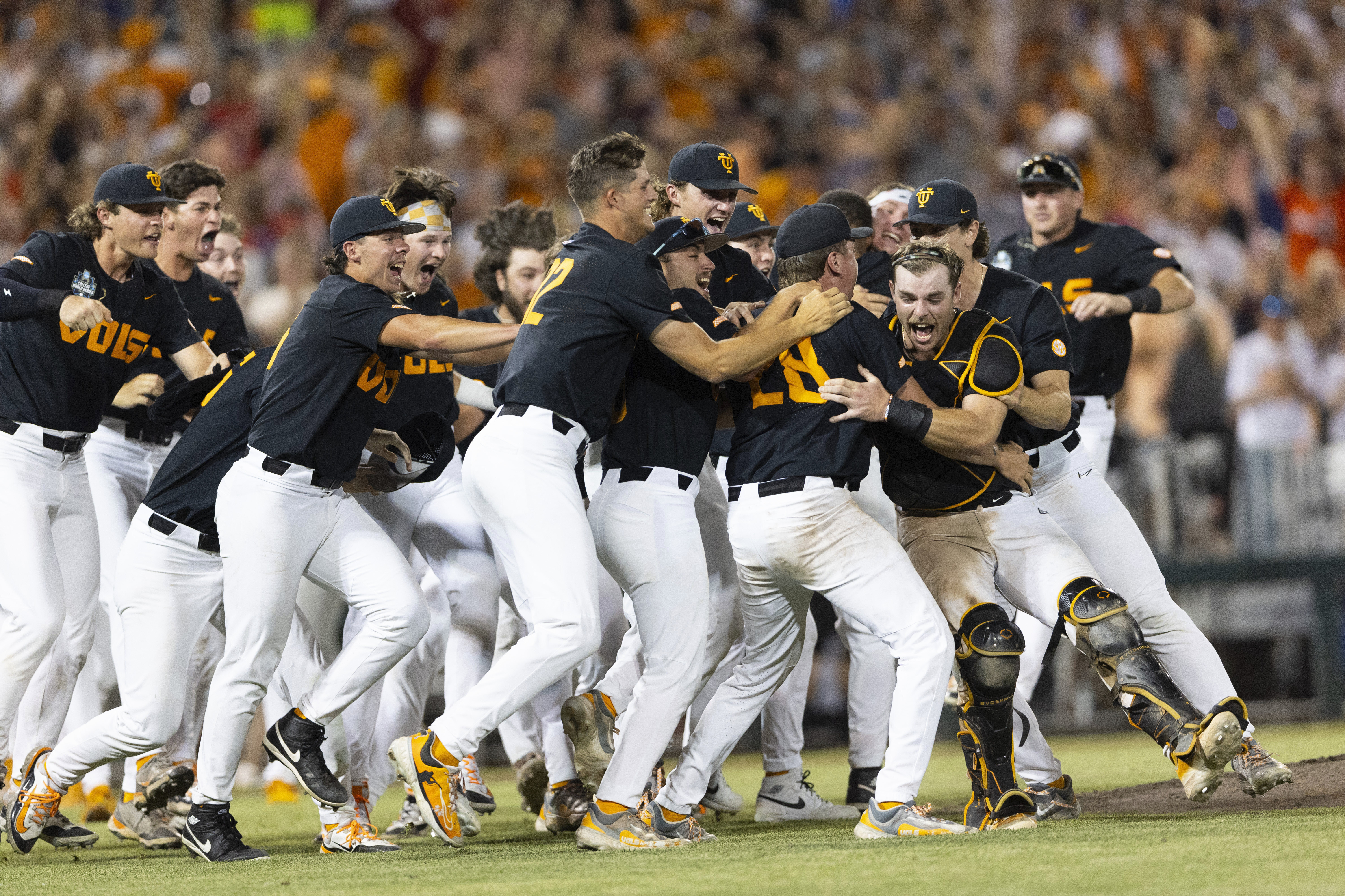 APTOPIX CWS Finals Baseball