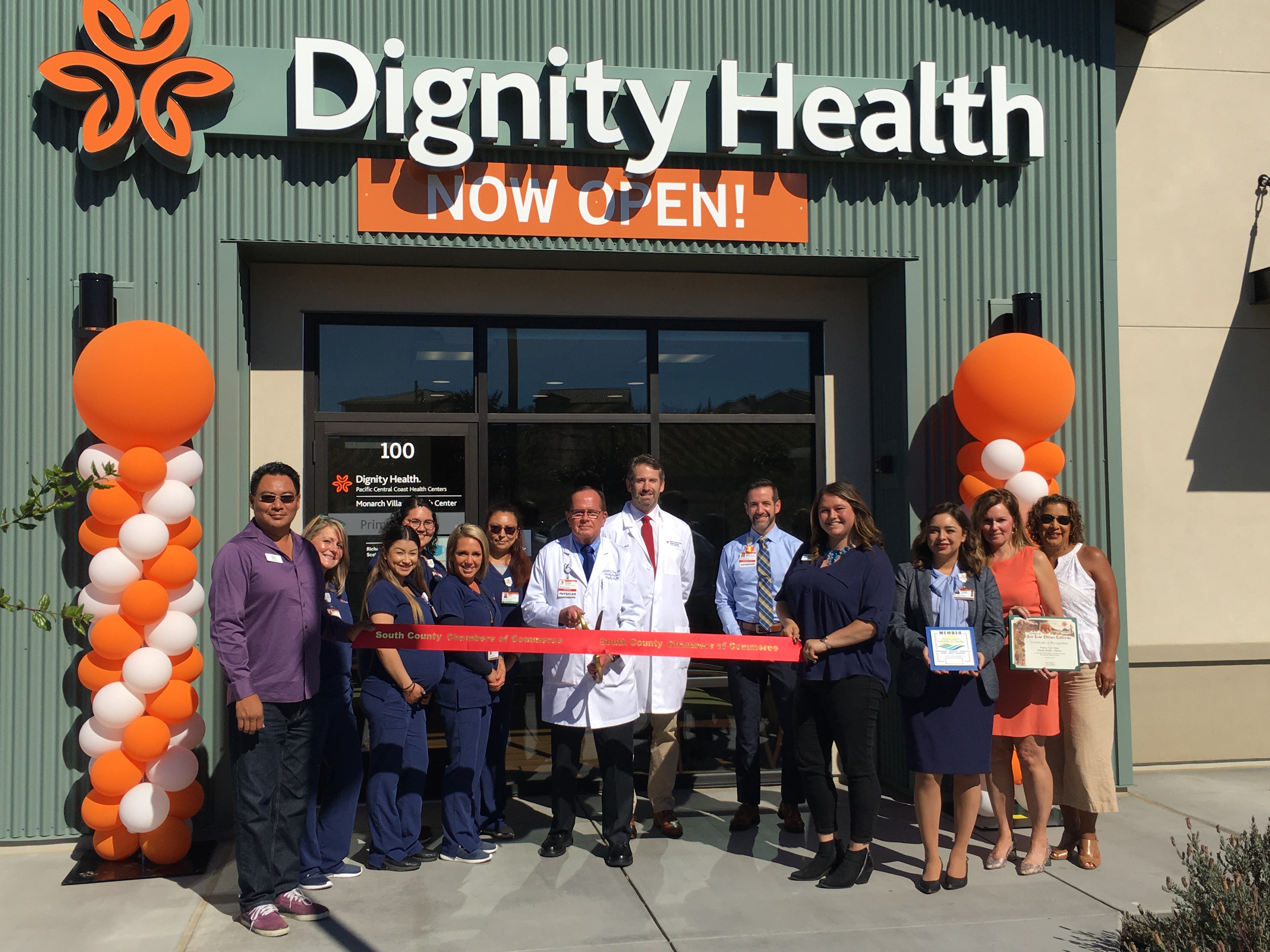 ribbon cutting MVHC 1.JPG