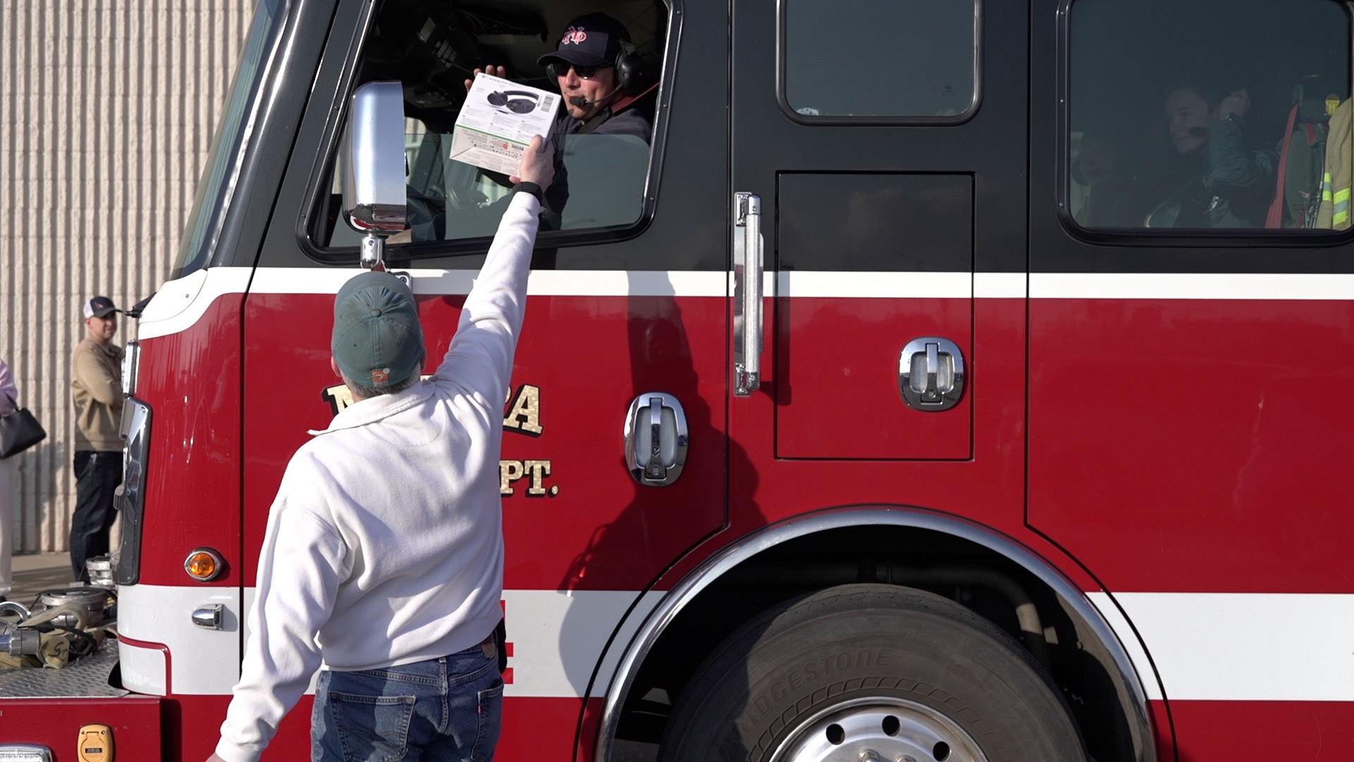Big Box owner Tim Cook gives firefighters free giveaway