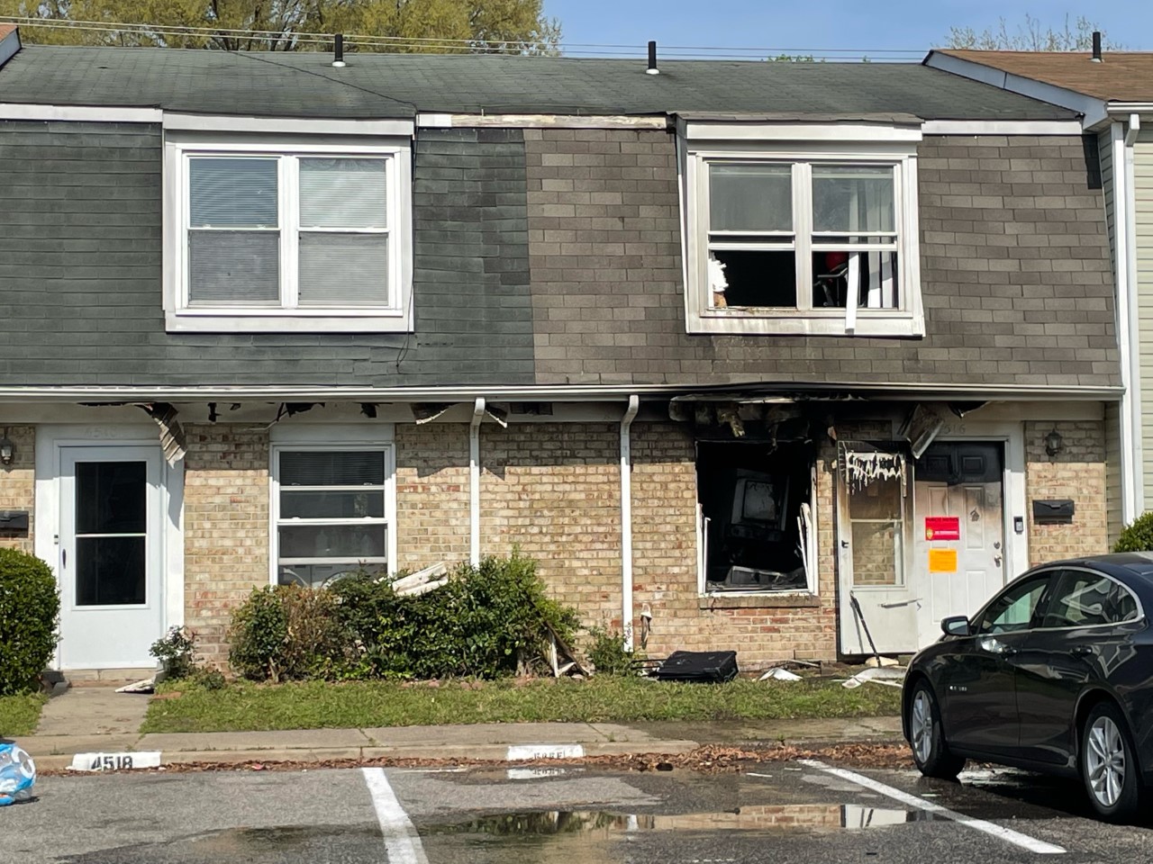 Seven children taken to hospital after Portsmouth townhome fire