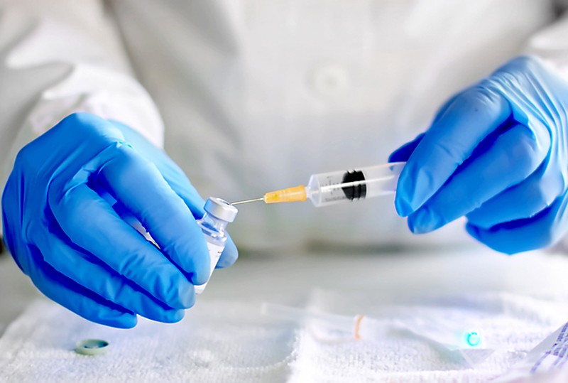 US signs Covid-19 vaccine deal with Johnson & Johnson for $1 billion