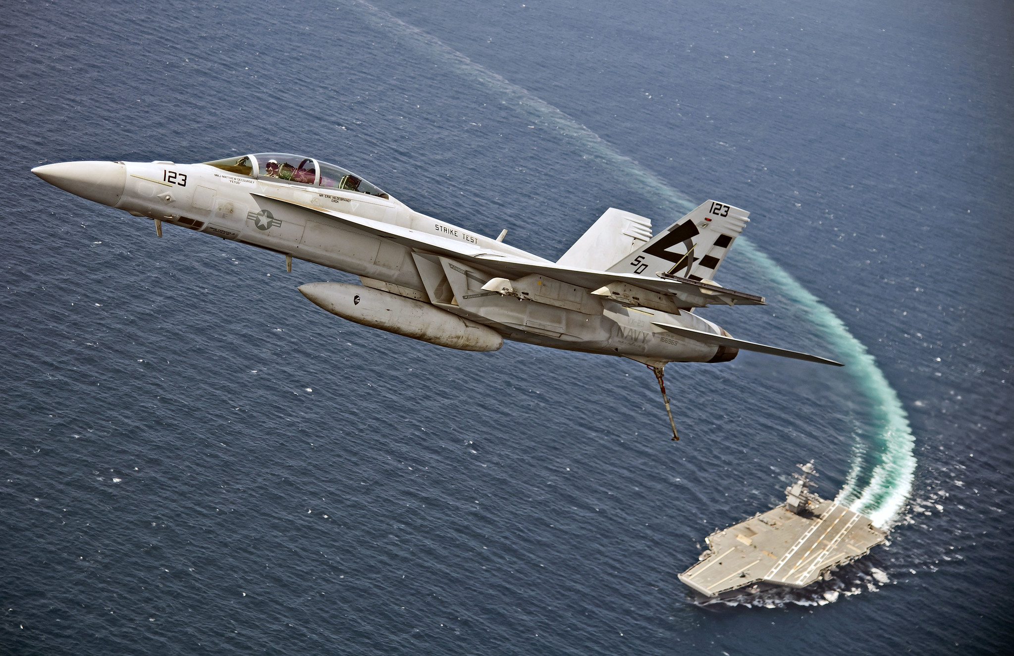 28 JULY 2017 NAS PATUXENT RIVER MD. VX-23 SD123 F/A-18F Pilot LCDR Jamie R. Struck callsign "COACH" makes first carrier arrested landing using new AAG system aboard USN newest carrier CVN78 Gerald R. Ford off the Virgina coast. Official USN photograph by 
