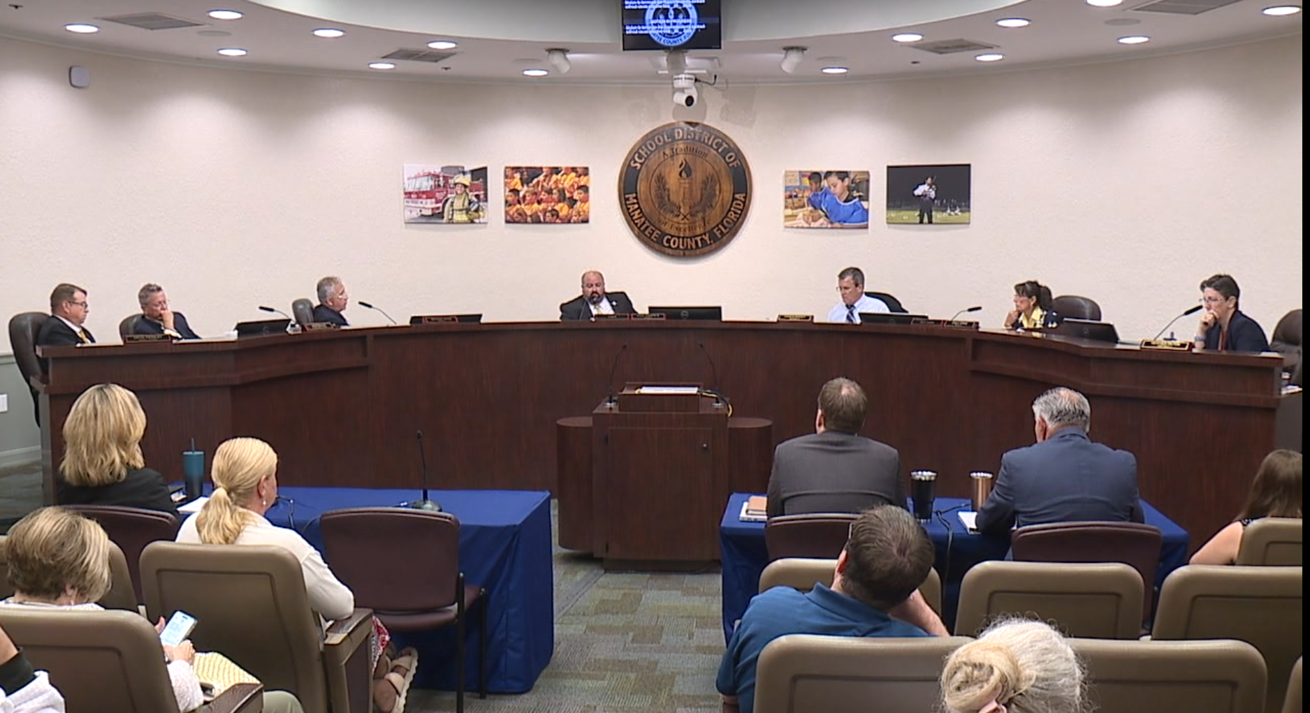 Manatee County school board to vote on new superintendent this afternoon