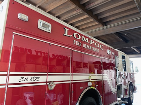 Lompoc Fire Engine IMG 1.jpg