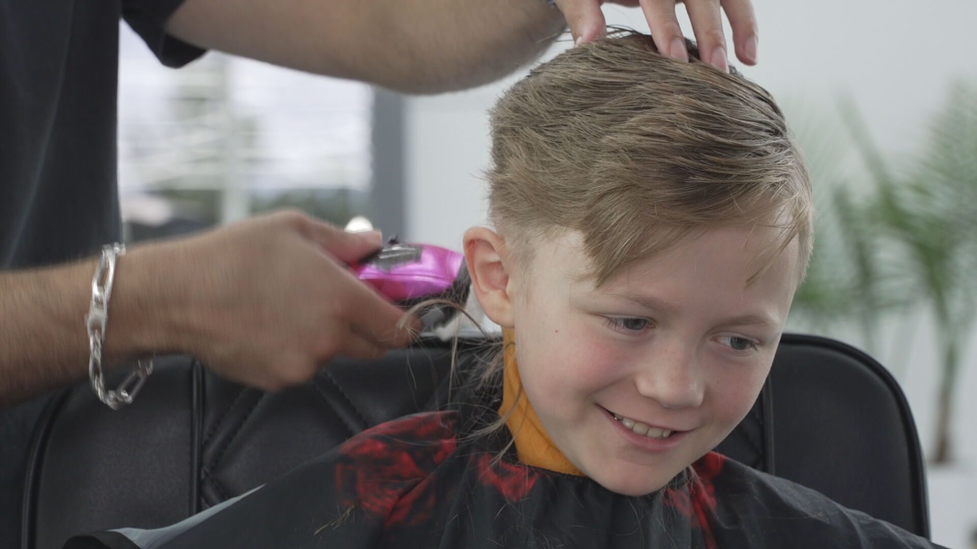 5p p-Free BTS Haircuts pkg_frame_1408.jpeg