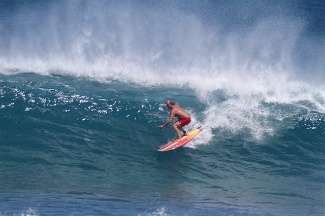 LES SHAW SURFING