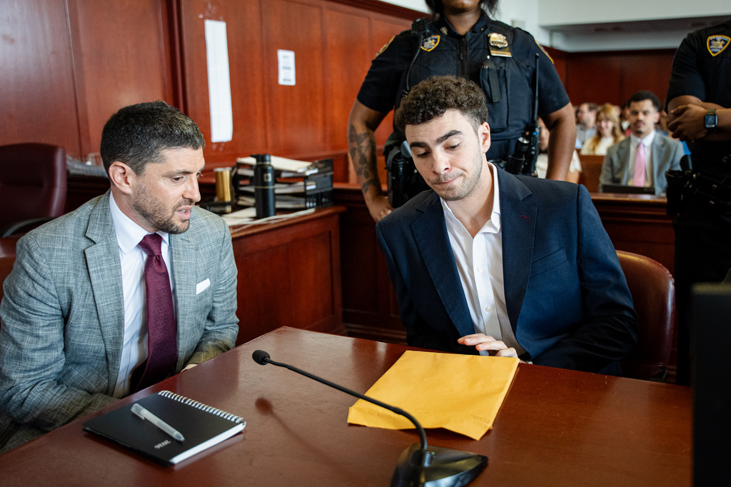Luigi Mangione appears for a pre-trial hearing at Manhattan Criminal Court in New York, Wednesday, June 17, 2026. 
