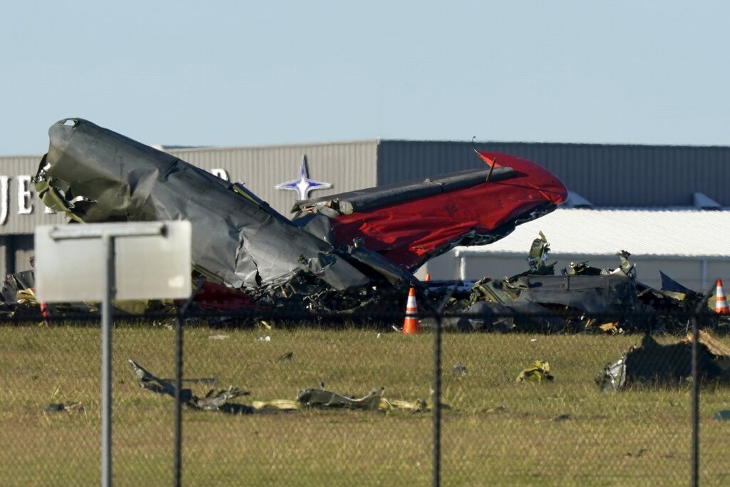 APTOPIX Dallas Air Show Crash