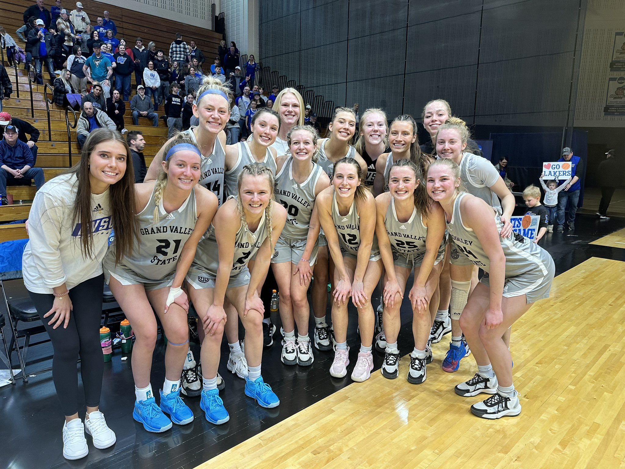 Grand Valley women's basketball wins GLIAC tournament title
