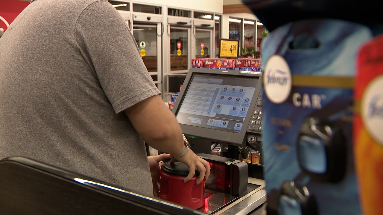 Denver7 Gives lends helping hand Thanksgiving meals 