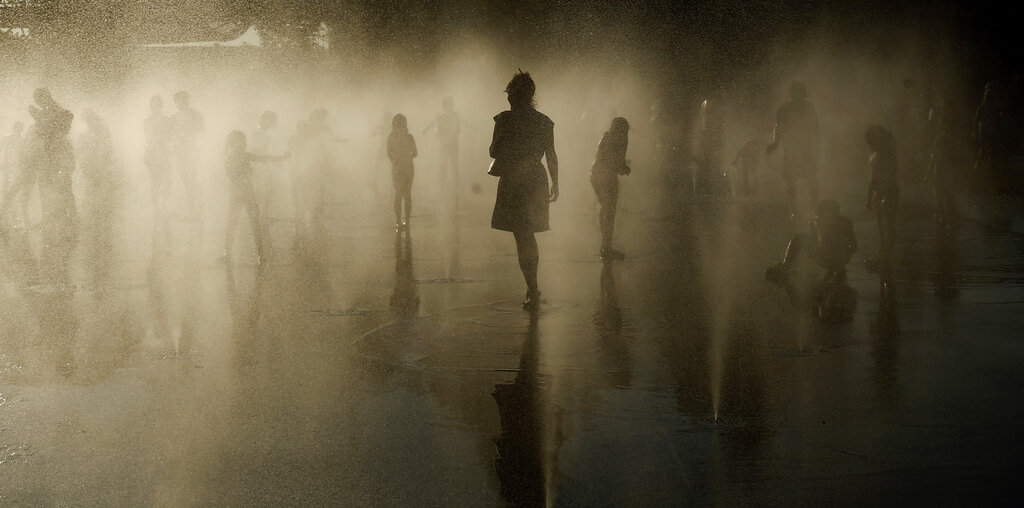 APTOPIX Spain Heat Wave.jpg 