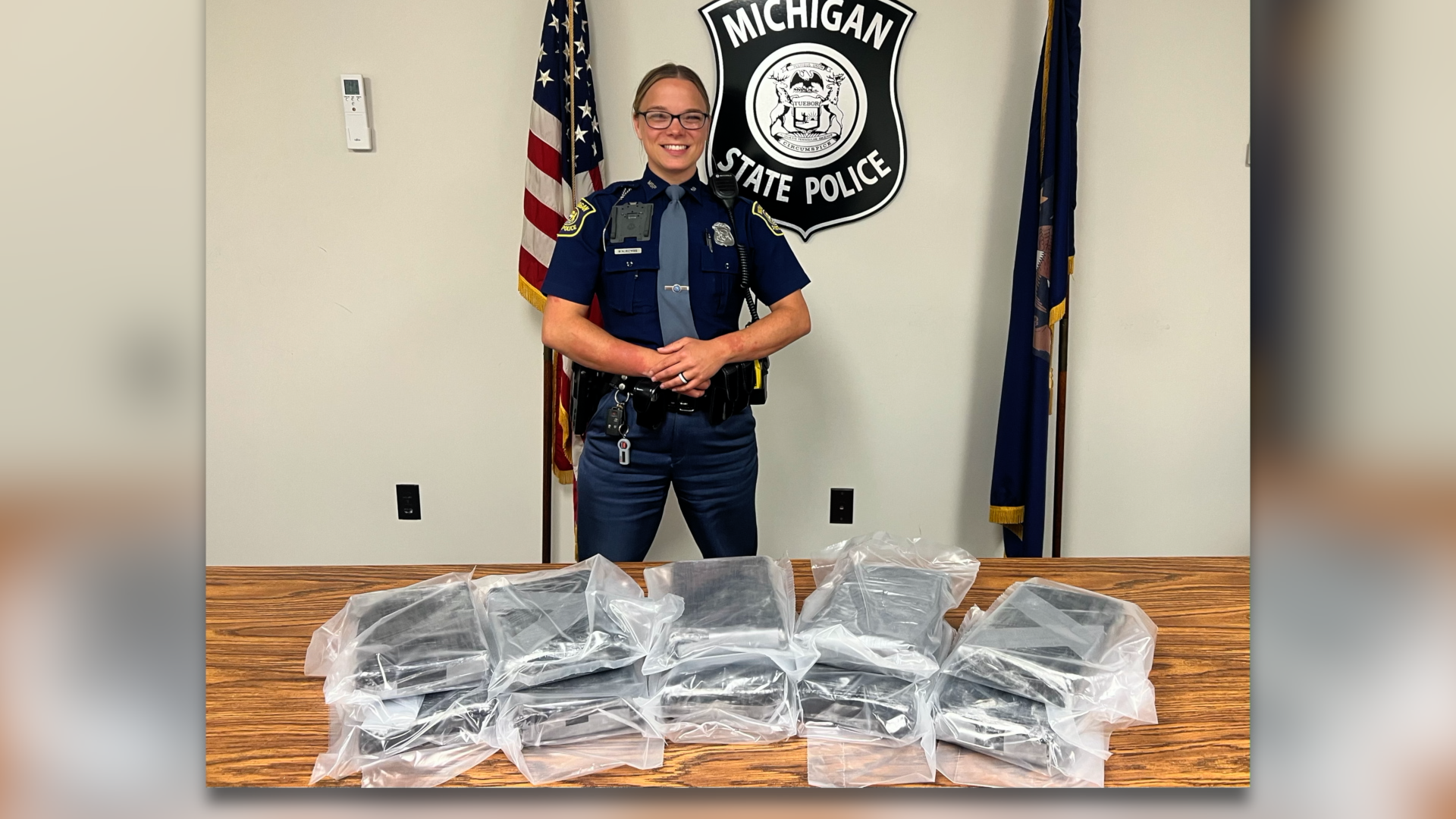 3 in custody after nearly $1 million of cocaine seized in Calhoun County - Vimarsana News
