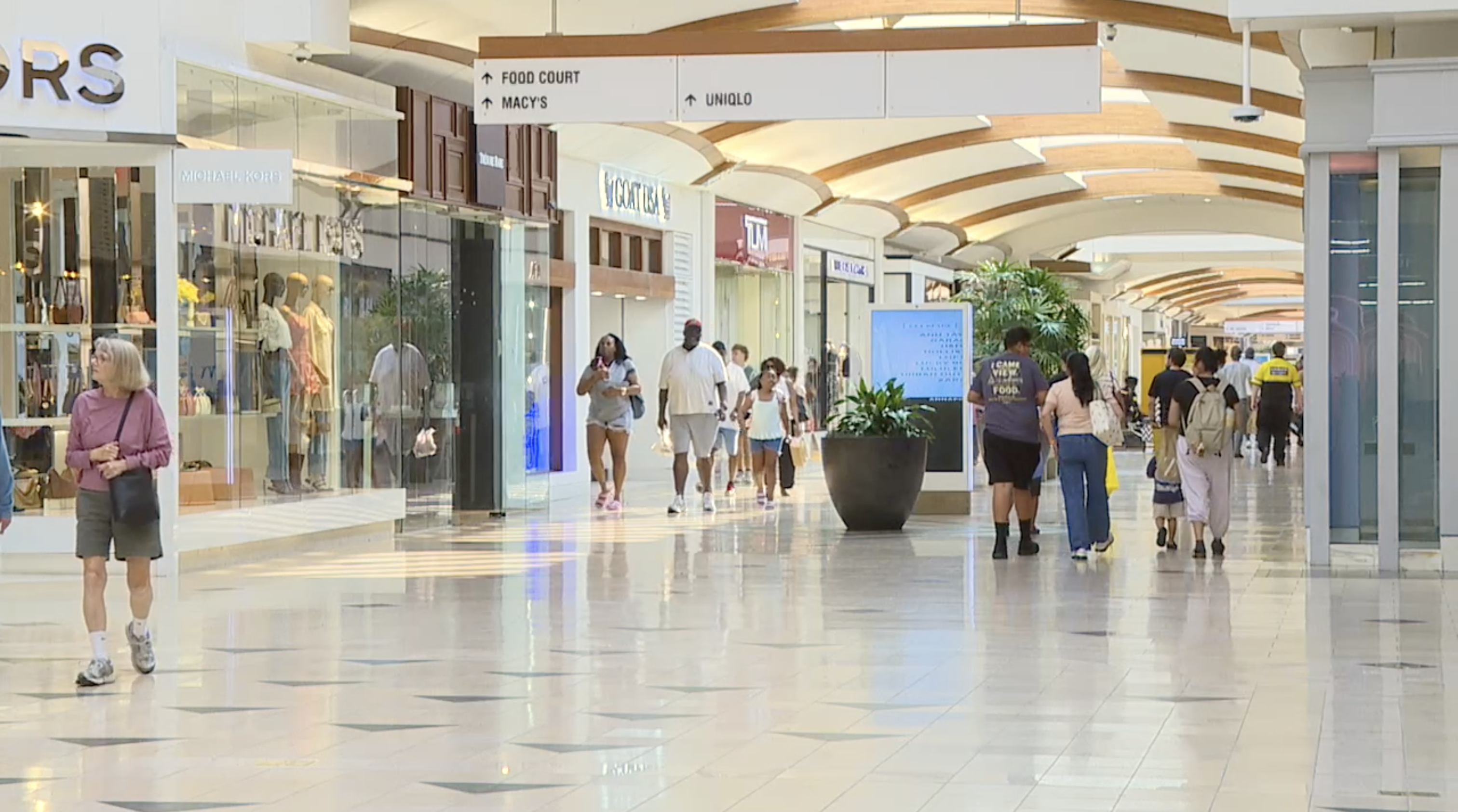 Annapolis Mall launches School Cents program for local schools