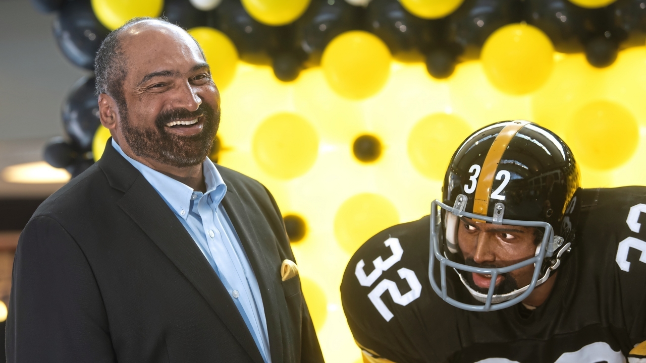 NFL Hall of Fame running back Franco Harris.