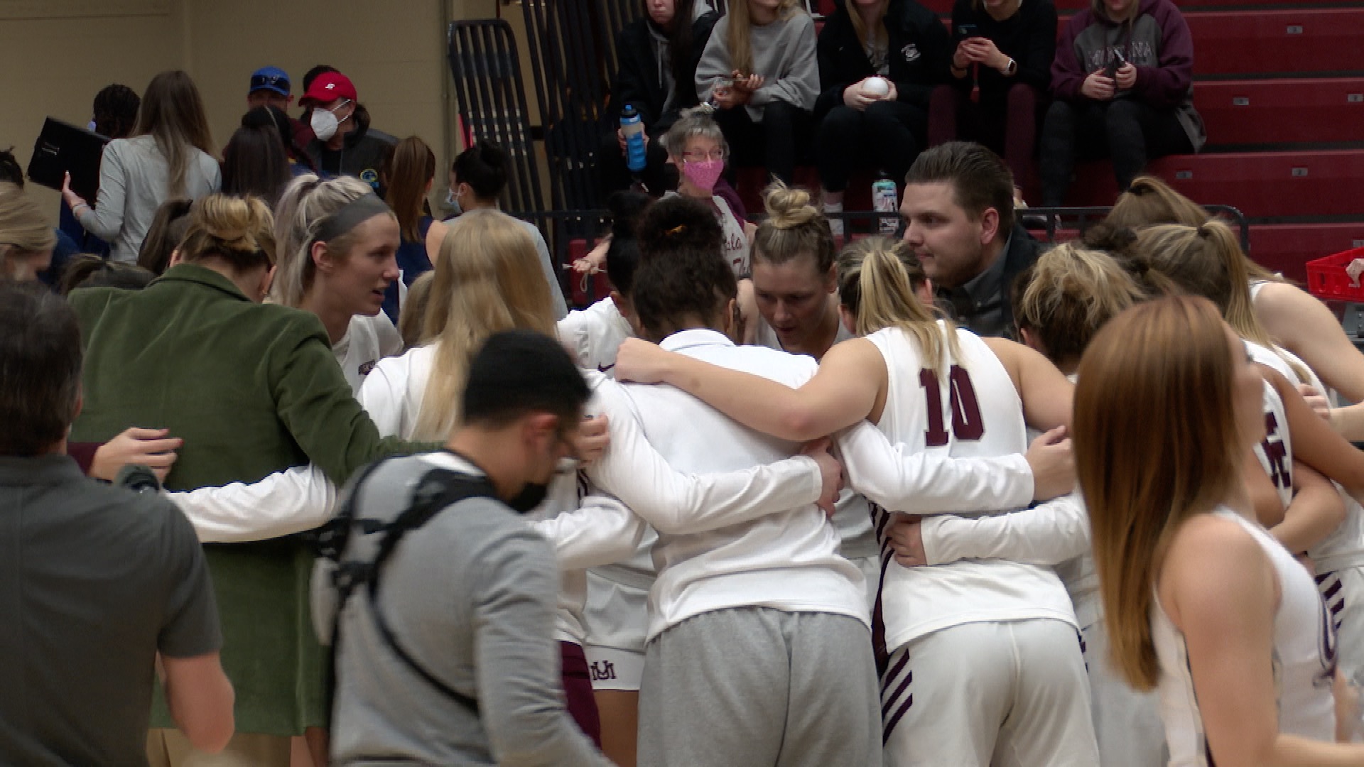 Montana Lady Griz vs NAU.jpg