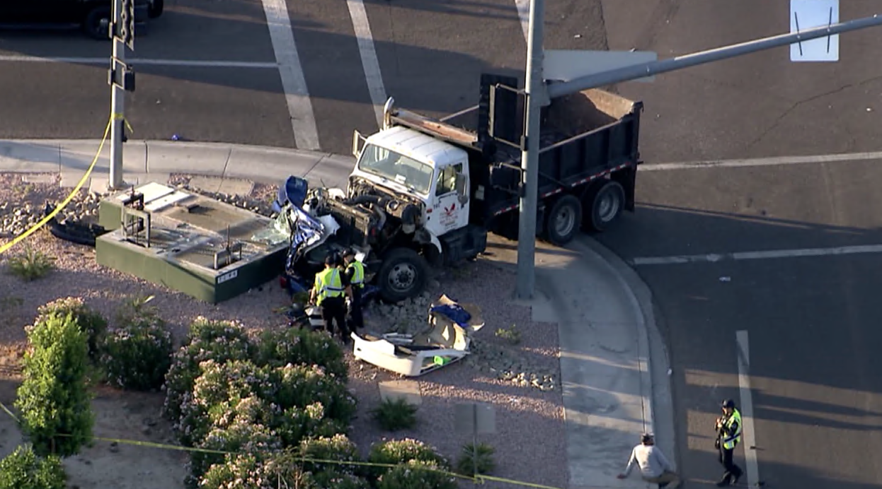 Val Vista McKellips crash 5-26-2023