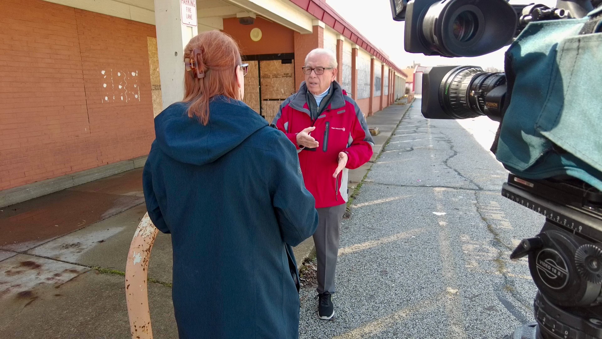 Cleveland Councilman Mike Polensek, who represents the Collinwood neighborhood, talks to News 5 reporter Michelle Jarboe about the future of the former Dave's Markets site on Lakeshore Boulevard.